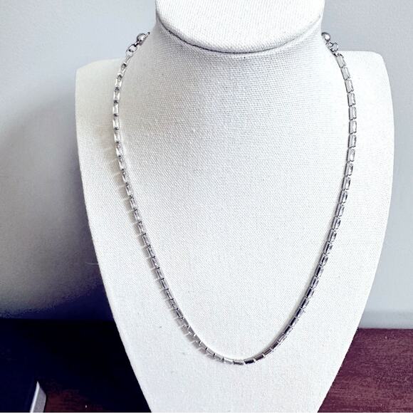 Melania Clara Necklace Costume Jewelry Rhinestone 15.5" to 19" Long 3" extender - Picture 11 of 11